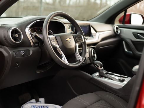 Used 2021 Chevrolet Blazer LT image 9