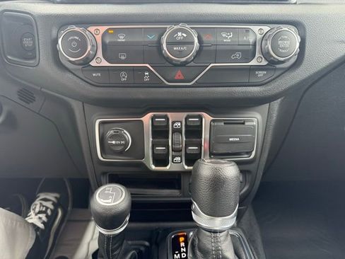 New 2025 Jeep Wrangler Sport S image 27