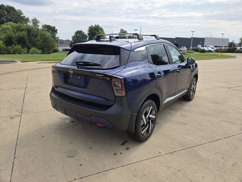 New 2026 Nissan Kicks SV w/ Cold Weather Package FWD image 3