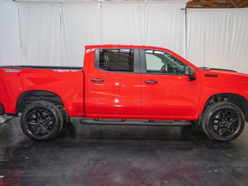 New 2026 Chevrolet Silverado 1500 Custom Trail Boss w/ LPO, Dark Essentials Package image 6