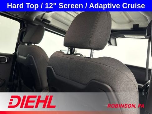 Used 2025 Jeep Wrangler Unlimited Rubicon AWD/4WD image 11