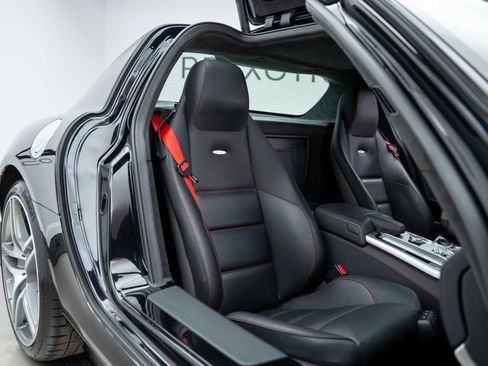 Used 2013 Mercedes-Benz SLS AMG GT Coupe image 23