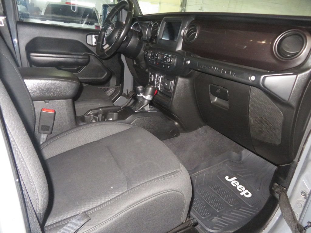 Used 2019 Jeep Wrangler Unlimited Sport AWD/4WD image 32