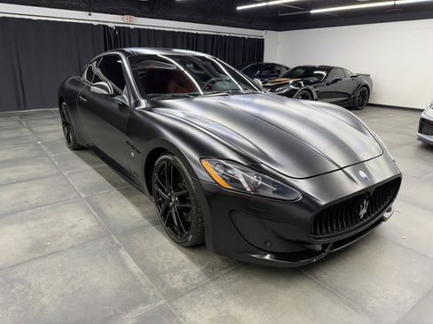 Used 2017 Maserati GranTurismo Sport image 9