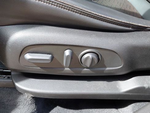 Used 2022 Chevrolet Traverse High Country image 27