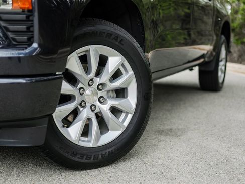 Used 2022 Chevrolet Silverado 1500 Custom image 11