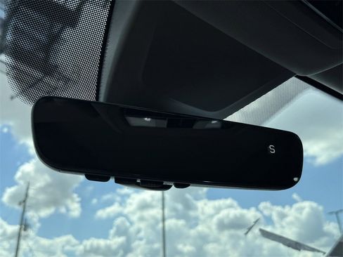 New 2026 Volkswagen Atlas SE image 21