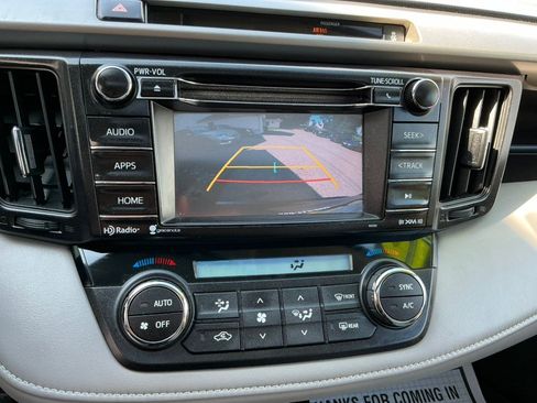 Used 2016 Toyota RAV4 XLE AWD/4WD image 36