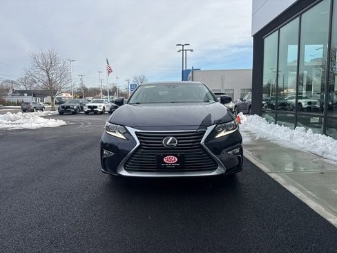 Used 2017 Lexus ES 350 w/ Luxury Package image 7