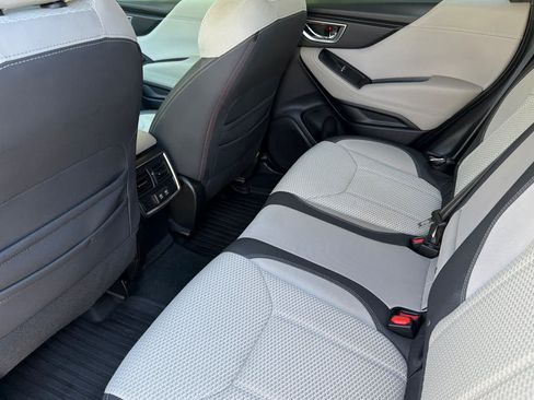 Used 2019 Subaru Forester Premium AWD/4WD image 4