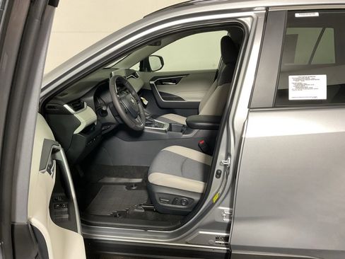 New 2025 Toyota RAV4 XLE image 20
