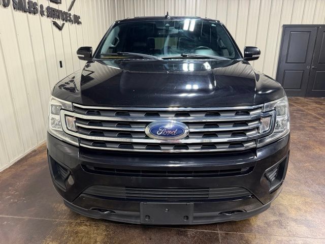 Used 2020 Ford Expedition XLT w/ Equipment Group 202A AWD/4WD image 2