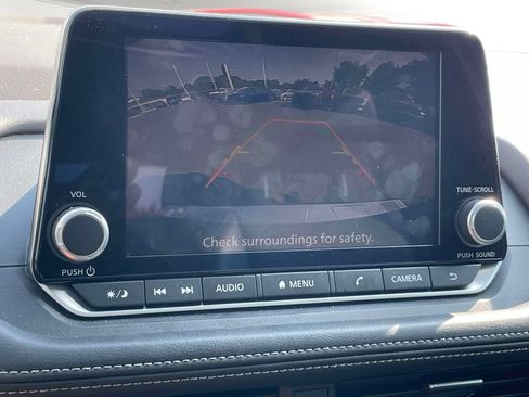 Used 2024 Nissan Rogue SV w/ SV Premium Package FWD image 27