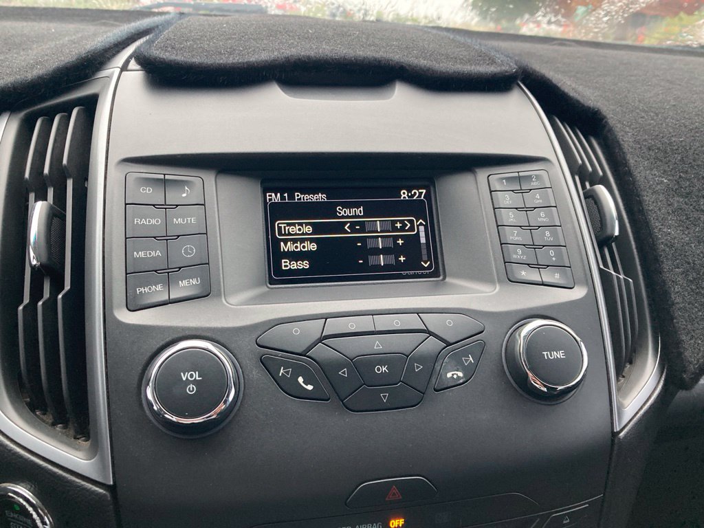 Used 2017 Ford Edge SE FWD image 19
