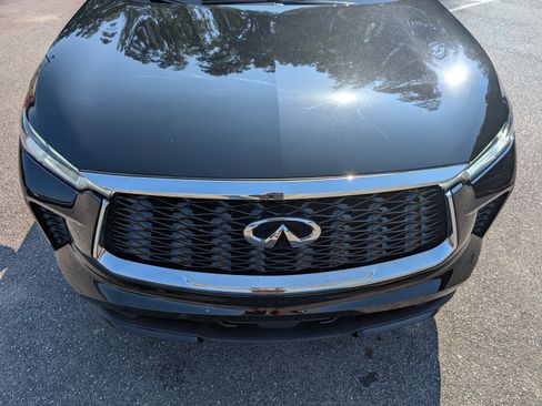 Used 2023 INFINITI QX60 Luxe w/ Performance Audio Package AWD/4WD image 12