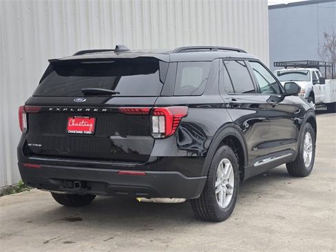 New 2025 Ford Explorer Active image 6