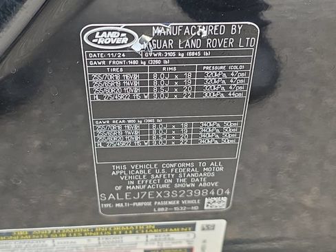 Certified 2025 Land Rover Defender 110 S AWD/4WD image 36