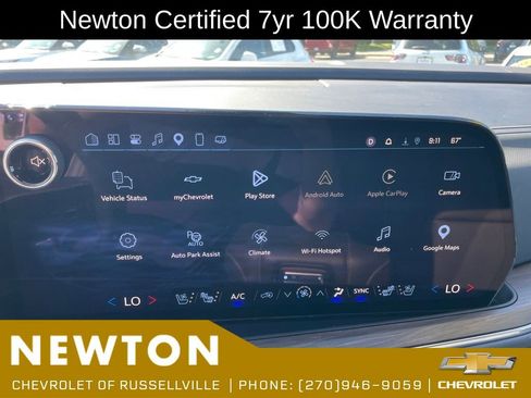 Used 2025 Chevrolet Tahoe Premier AWD/4WD image 9