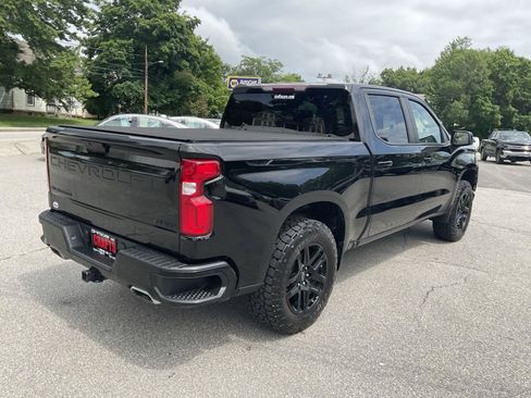 Used 2021 Chevrolet Silverado 1500 RST w/ LPO, Blackout Package AWD/4WD image 5