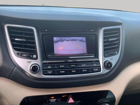Used 2017 Hyundai Tucson SE w/ SE Popular Package 02 FWD image 29