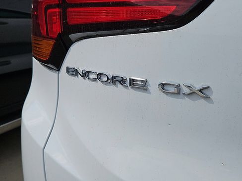 Certified 2023 Buick Encore GX Preferred image 9
