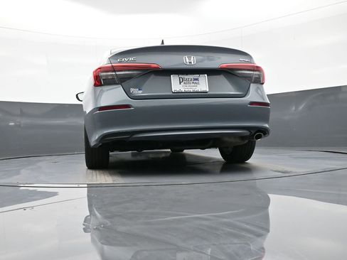 Certified 2023 Honda Civic Sport image 30