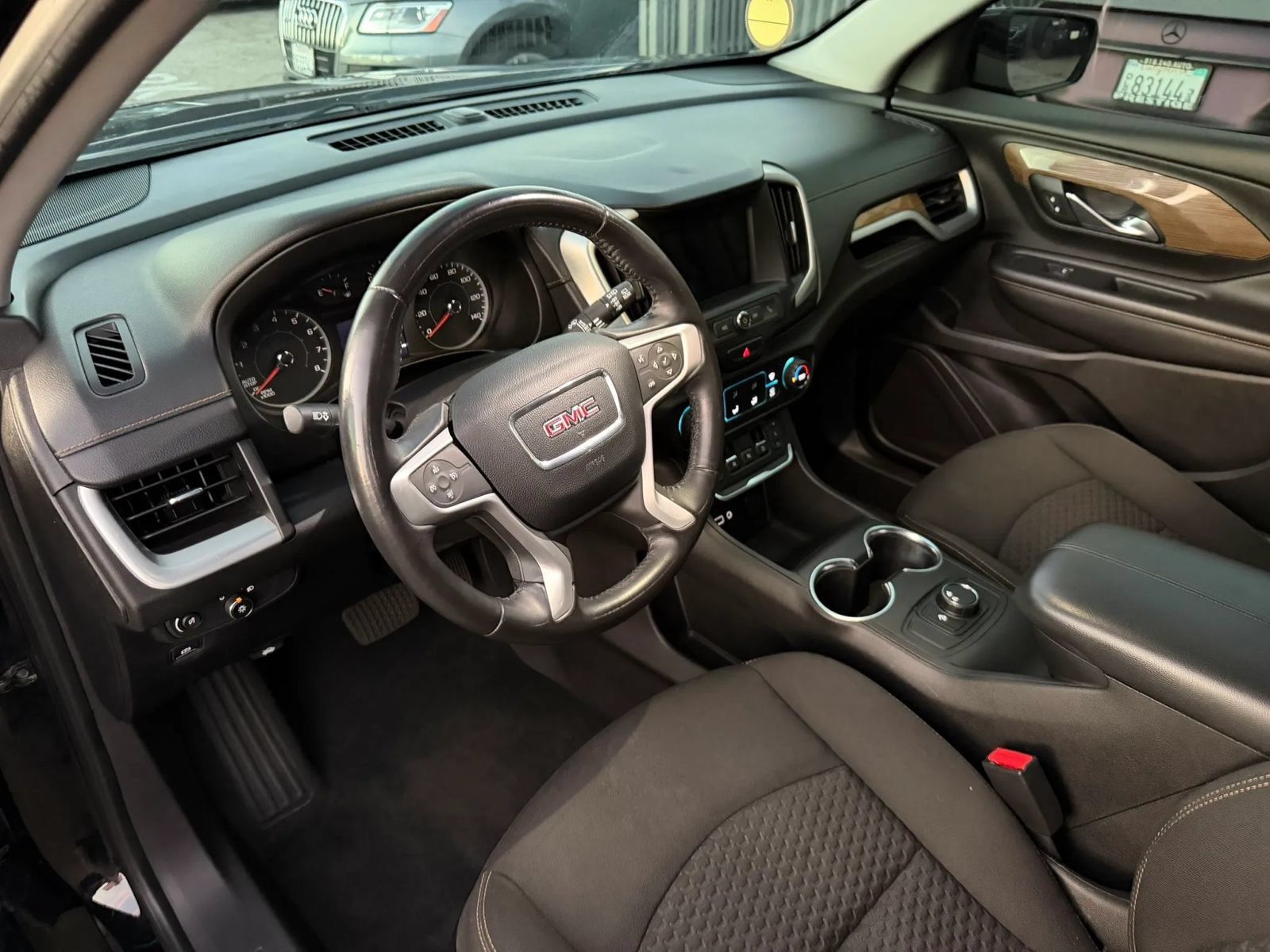 Used 2018 GMC Terrain SLE FWD image 9