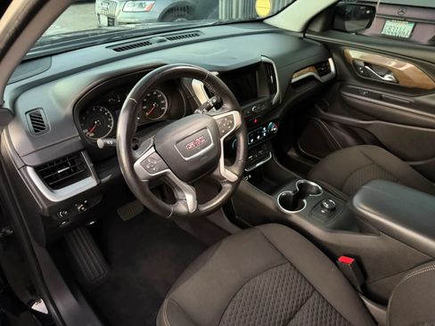 Used 2018 GMC Terrain SLE FWD image 9