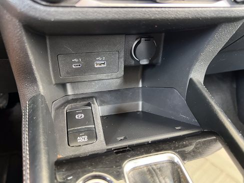 Used 2023 Nissan Kicks SV FWD image 20