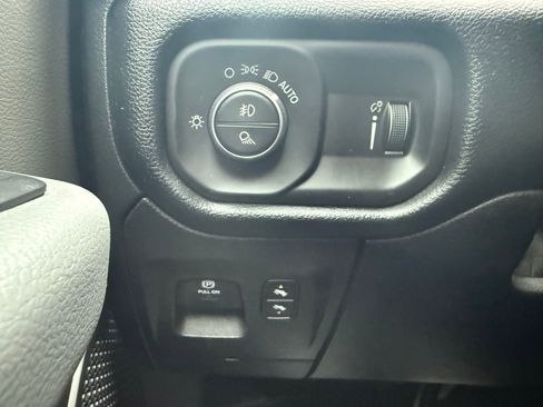 Used 2020 RAM 1500 Big Horn image 17