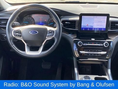Used 2022 Ford Explorer Limited image 8