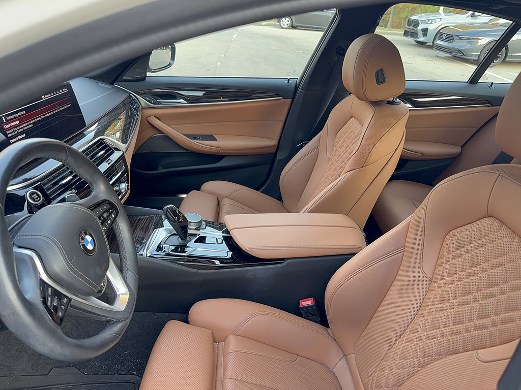 Used 2022 BMW 540i xDrive w/ Premium Package AWD/4WD image 5