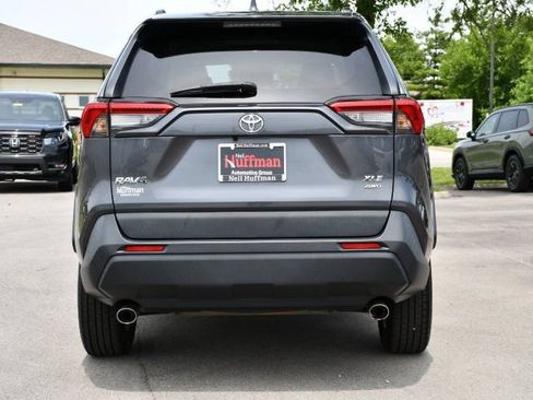 Used 2021 Toyota RAV4 XLE AWD/4WD image 6