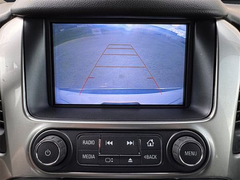 Used 2018 Chevrolet Suburban Premier image 12