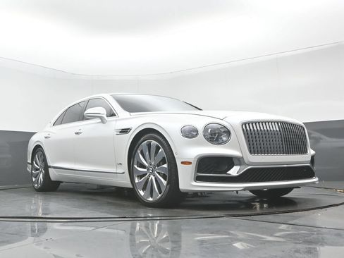 Used 2020 Bentley Flying Spur W12 AWD/4WD image 31