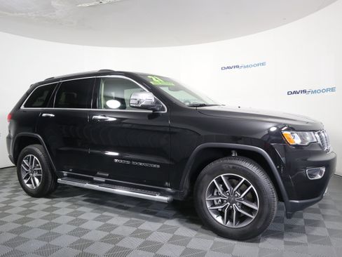 Used 2021 Jeep Grand Cherokee Limited w/ Luxury Group II AWD/4WD image 4