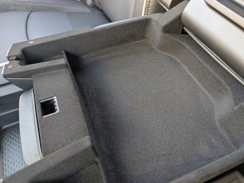 New 2025 RAM 2500 Laramie image 32