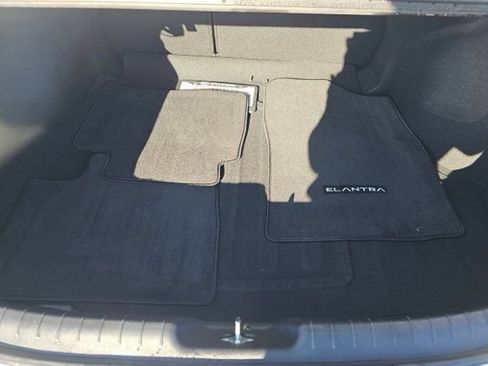 Certified 2025 Hyundai Elantra Limited FWD image 22