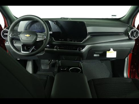 New 2026 Chevrolet Equinox LT w/ Safety and Technology Package AWD/4WD image 5