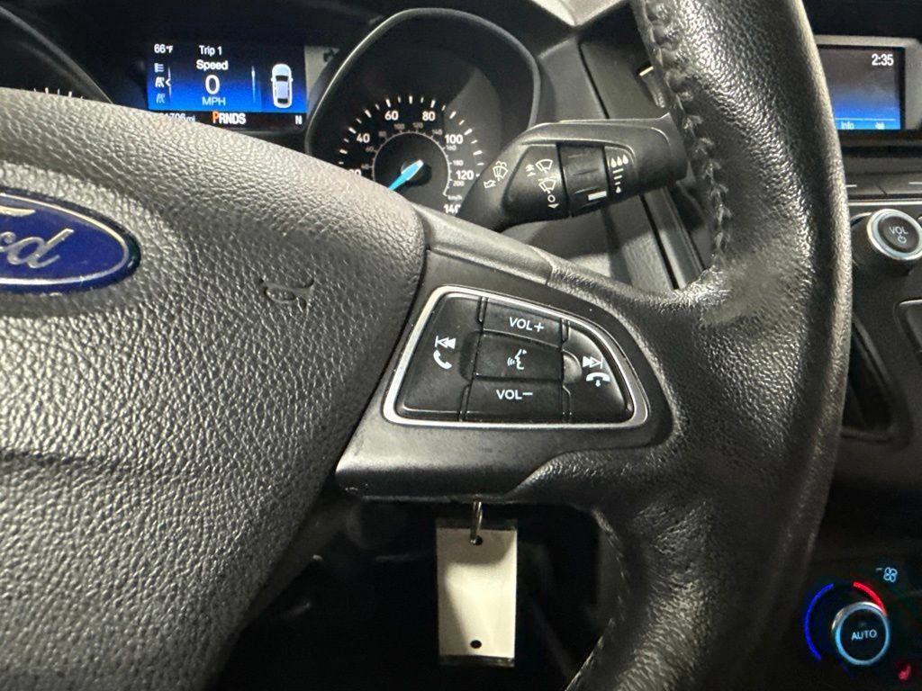 Used 2016 Ford Focus SE FWD image 21