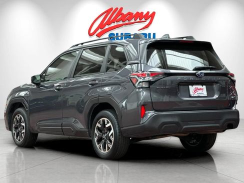 Used 2025 Subaru Forester Premium AWD/4WD image 7