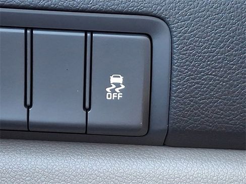 Used 2017 Kia Sedona EX image 23