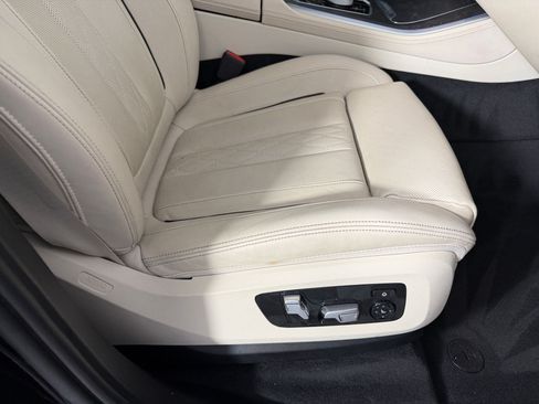 Used 2021 BMW X5 sDrive40i w/ M Sport Package RWD image 35