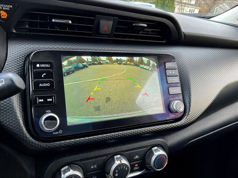 Used 2024 Nissan Kicks SV image 19