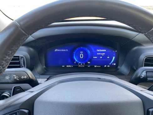 Used 2020 Ford Explorer Platinum w/ Premium Technology Package image 15