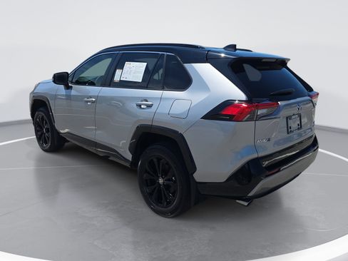 Used 2024 Toyota RAV4 XSE AWD/4WD image 5
