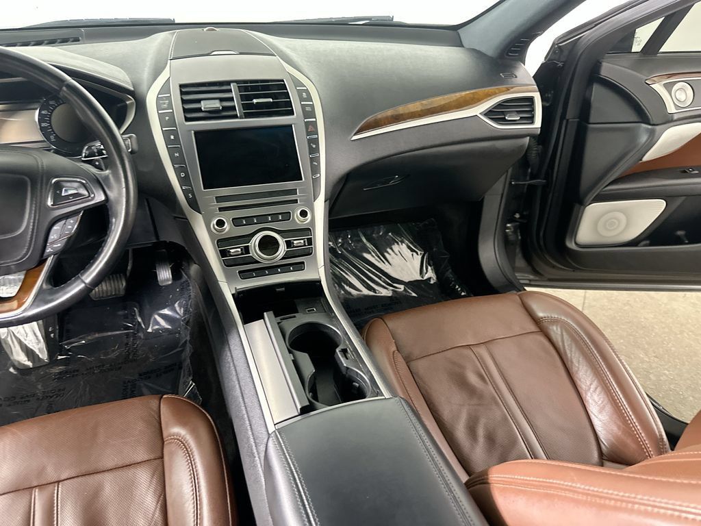 Used 2019 Lincoln MKZ Reserve w/ Luxury Package FWD image 21
