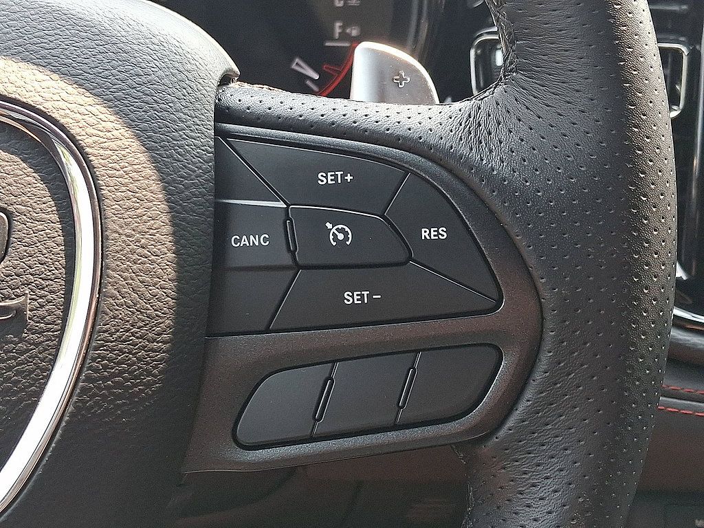 Used 2025 Dodge Durango GT AWD/4WD image 18