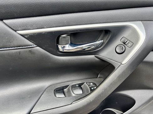 Used 2018 Nissan Altima 2.5 SR w/ SR Special Edition FWD image 15