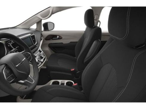 Used 2024 Chrysler Voyager LX FWD image 11